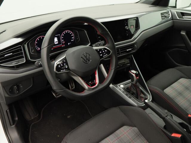 Volkswagen POLO 2.0 TSi GTi 207 Pk Automaat | Full LED IQ | Adaptive Cruise | CarPlay | Climate Control | Stoelverwarming | 18 Inch | 52.812 Km!!