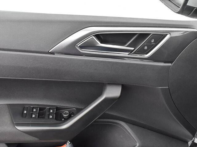Volkswagen POLO 1.0 TSI 95pk Style · Apple/Android Car Play · Navigatie · IQ.Light · P-Sensoren · 16'' Inch · Garantie t/m 22-08-2027 of 100.000km
