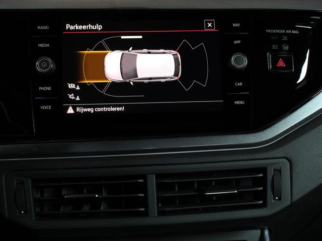Volkswagen POLO 2.0 TSI GTI Automaat Navigatie Apple Carplay / Android Auto Adaptive Cruise Control Parkersensoren Park Assist Dodehoek Assistent Stoelverwarming Climate Control