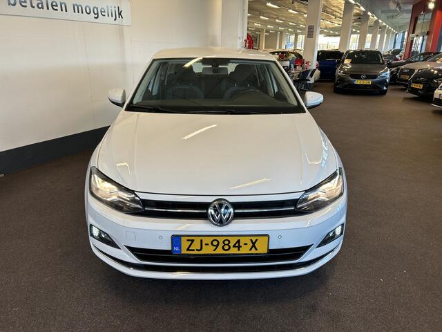 Volkswagen POLO 1.0 TSI Highline Automaat | Automatisch inparkeren | Adaptieve cruise control | Adaptief onderstel | 360 Parkeersensoren | Climate control | Apple carplay | Navigatie | Nederlands geleverd
