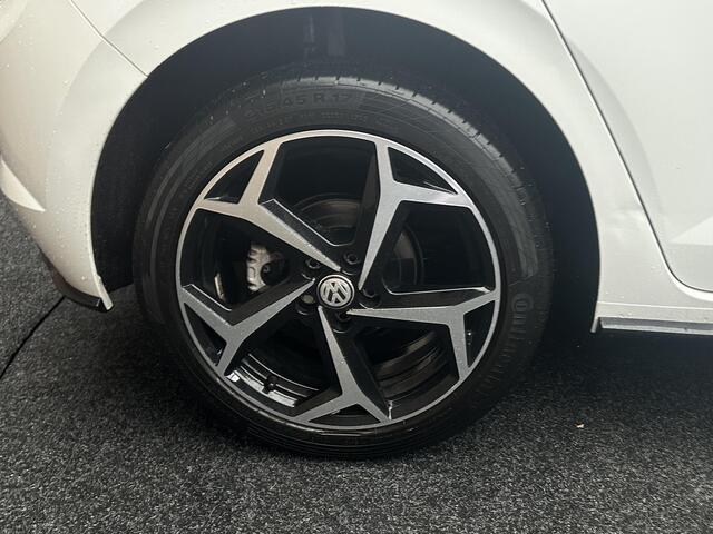 Volkswagen POLO 1.0 TSI Highline Business R Navi Stoelverwarming DSG Camera