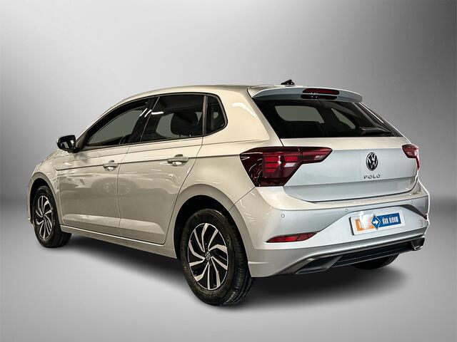 Volkswagen POLO 1.0 95pk TSI Life Edition Voorstoelen verwarmd | Parkeersensoren voor & achter | Achteruitrijcamera