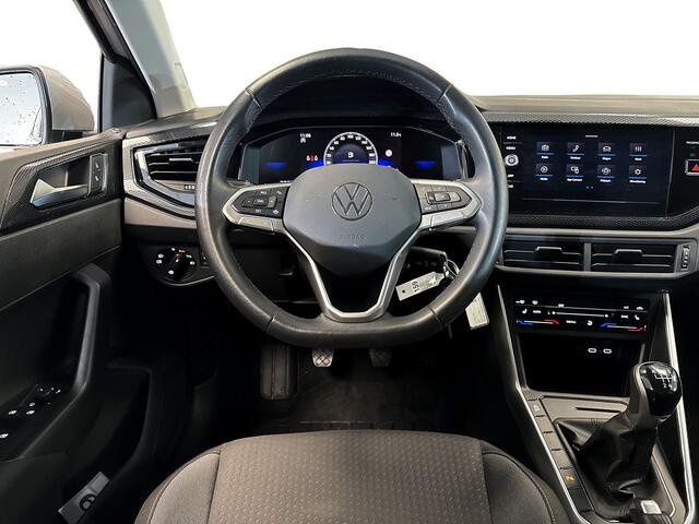 Volkswagen POLO 1.0 95pk TSI Life Edition Voorstoelen verwarmd | Parkeersensoren voor & achter | Achteruitrijcamera