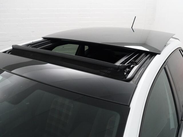 Volkswagen POLO 2.0 TSI GTI Aut- Panoramadak, CarPlay, Android Auto, Stoelverwarming, Dynamic select, Camera