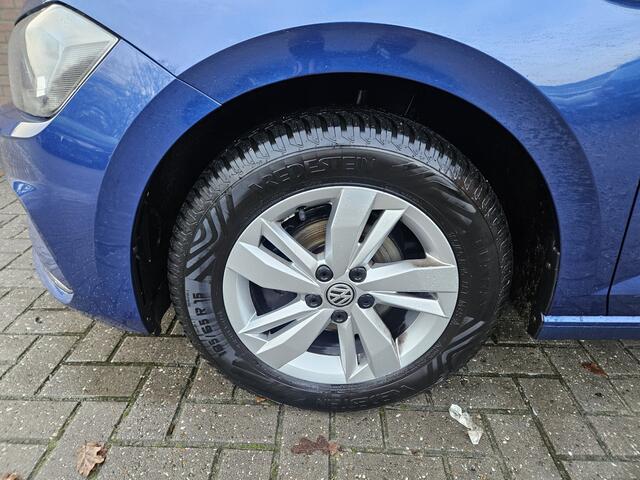 Volkswagen POLO 1.0 MPI Beats