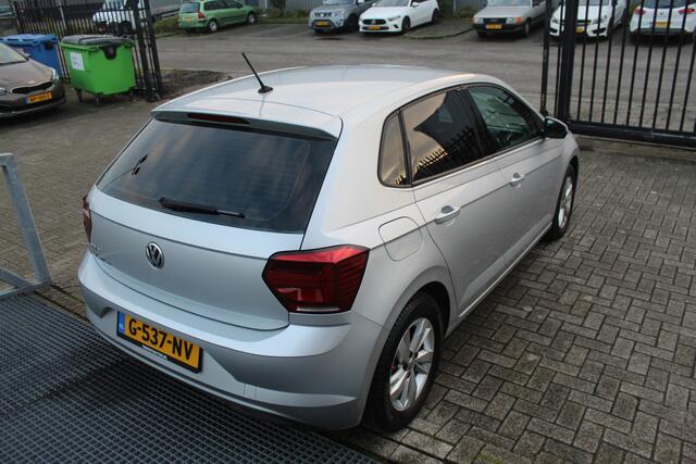 Volkswagen POLO 1.0 TSI Airco/Apple carplay/Licht metalen velgen/Privacy Glass