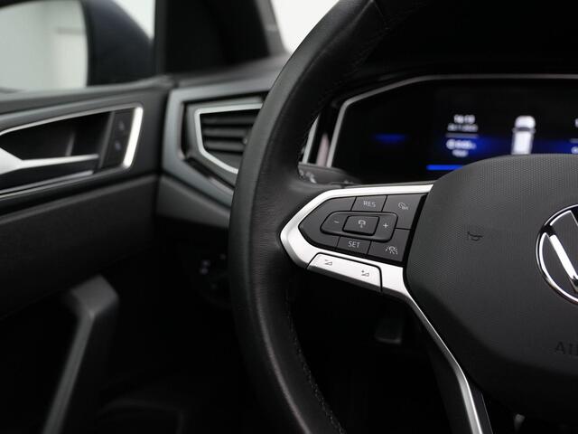 Volkswagen POLO 1.0 TSI 95 pk DSG R-Line | Panoramadak | IQ Light | Stoelverwarming | Achteruitrijcamera | Navigatie | Adaptive Cruise
