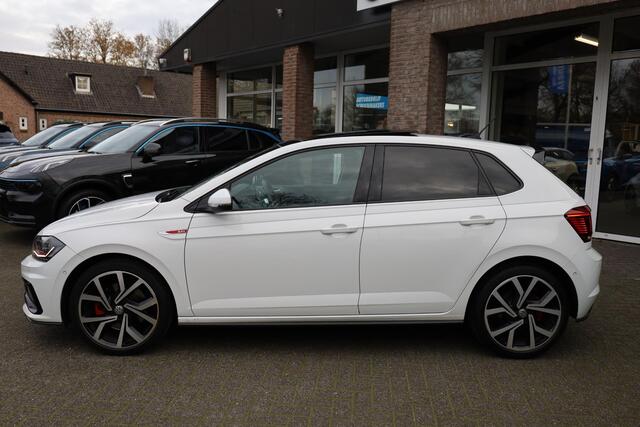 Volkswagen POLO 2.0 TSI GTI PANO VIRTUAL CAMERA STOELVERW. CARPLAY ZWARTE-HEMEL ADAPTIVE-CRUISE CLIMA NAVI VOICE 2XPDC 18''LMV