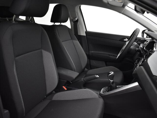 Volkswagen POLO Life Edition 1.0 TSI 95 pk 5 versn. Hand · Achteruitrijcamera · regensensor ·