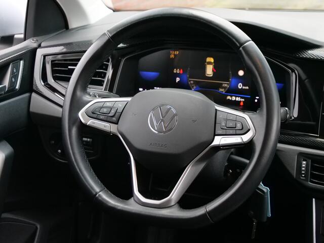 Volkswagen POLO 1.0 TSI Life 96 Pk Automaat Navigatie / Apple Carplay / PDC / Trekhaak