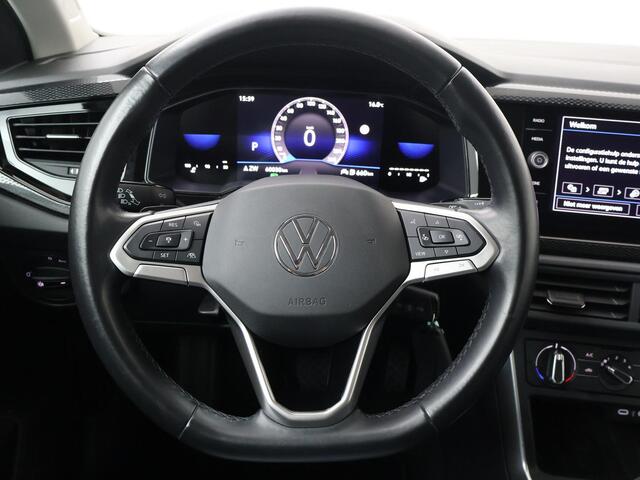 Volkswagen POLO 1.0 TSI Life Navigatie | Apple Carplay | Parkeersensoren voor en achter | DAB-radio | LM-velgen | ACC |