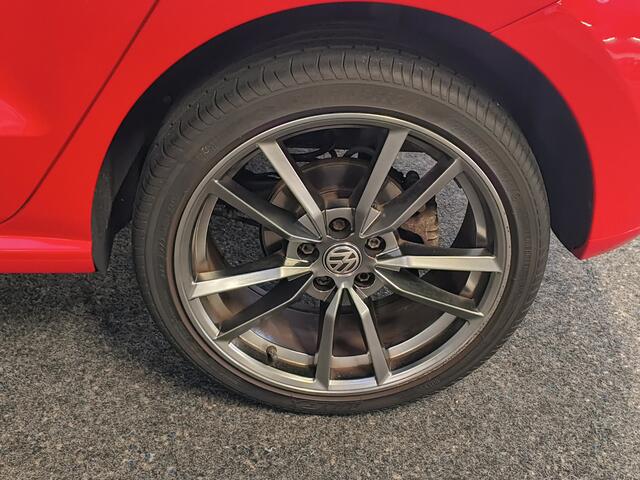 Volkswagen POLO 1.2 TSI Comfortline uit 2016 Rijklaar + 12 maanden Bovag-garantie Henk Jongen Auto's in Helmond, al 50 jaar service zoals 't hoort!