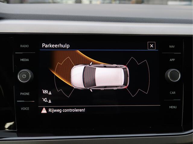 Volkswagen POLO 1.0 TSI Comfortline Business | Parkeersensoren | Climate Control | Navigatie | Carplay |