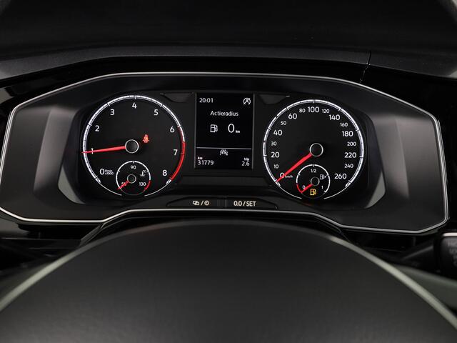 Volkswagen POLO 1.0 TSI Highline 95 pk | Navigatie via App | Autom. airco | Parkeersensoren | Adaptieve cruise control |