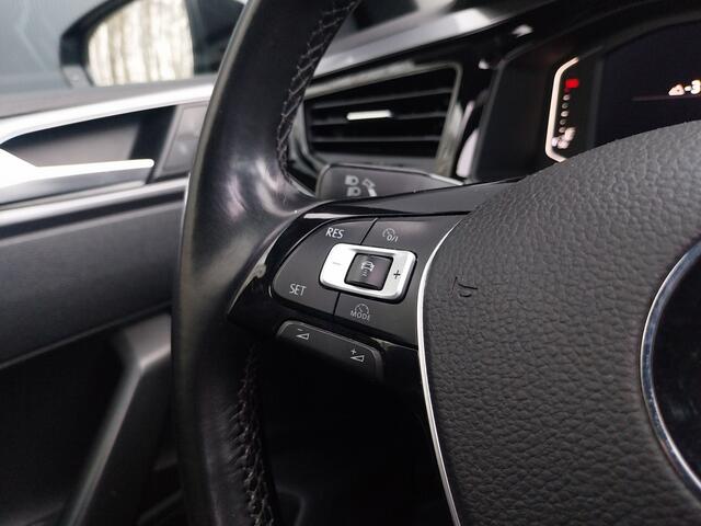 Volkswagen POLO 1.0 TSI R Line PANO DAK 1e EIGENAAR VIRTUAL COCKPIT ADAPT CRUISE HALF LEER PARK ASSIST LED NAVI ECC TREKHAAK