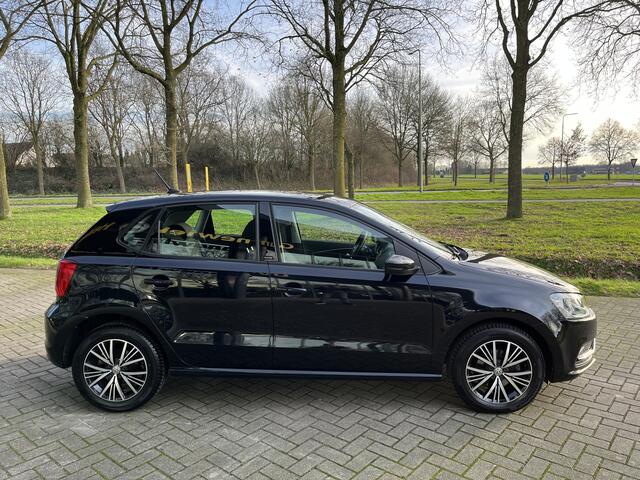 Volkswagen POLO 1.2 TSI Highline | AIRCO | CARPLAY | CRUISE | NAVI | PDC V&A