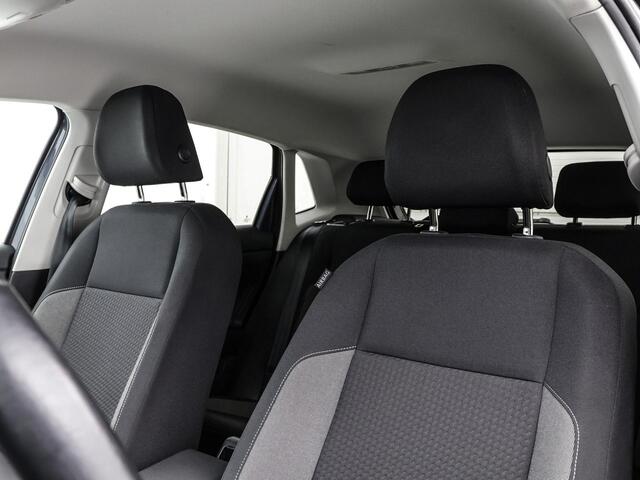 Volkswagen POLO 1.0 TSI 95pk Life · Apple/Android Car Play · P-Sensoren · DAB · Getint Glas · Airco · 15'' Inch · Garantie t/m 16-10-2027 of 100.000km