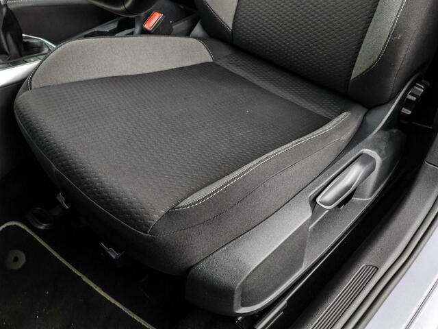 Volkswagen POLO 1.0 TSI 95pk Life · Apple/Android Car Play · P-Sensoren · DAB · Getint Glas · Airco · 15'' Inch · Garantie t/m 16-10-2027 of 100.000km