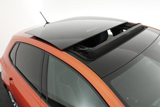 Volkswagen POLO 1.0 TSI 95pk Highline Panoramadak Beats LED Trekhaak Virtual Cockpit Sportstoelen