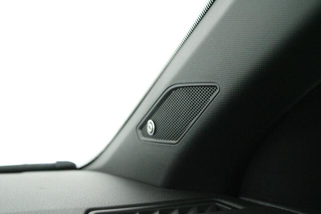 Volkswagen POLO 1.0 TSI 95pk Highline Panoramadak Beats LED Trekhaak Virtual Cockpit Sportstoelen