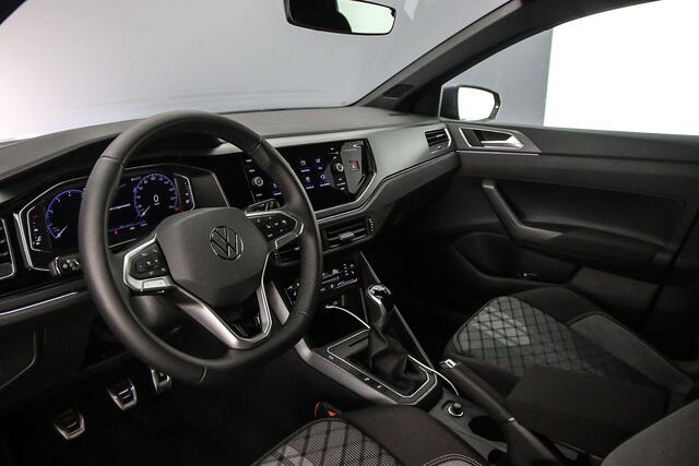 Volkswagen POLO R-Line Edition 1.0 TSI 95pk Adaptive cruise control, LED matrix koplampen, Achteruitrijcamera, Stoelverwarming, Navigatie, Parkeersensoren, App connect