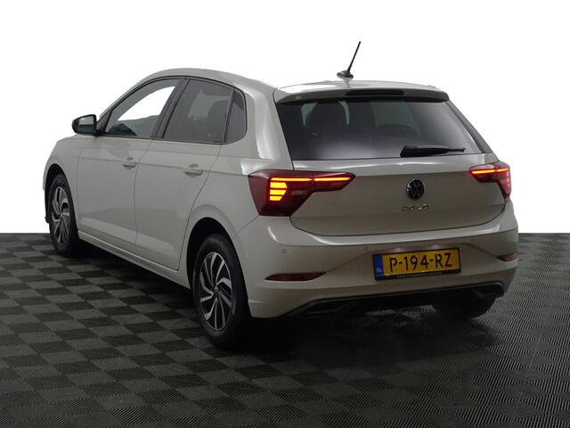 Volkswagen POLO 1.0 TSI Life Advanced- Nieuw Model, Virtual Cockpit, Camera, Carplay, Android Auto, Privacy Glass
