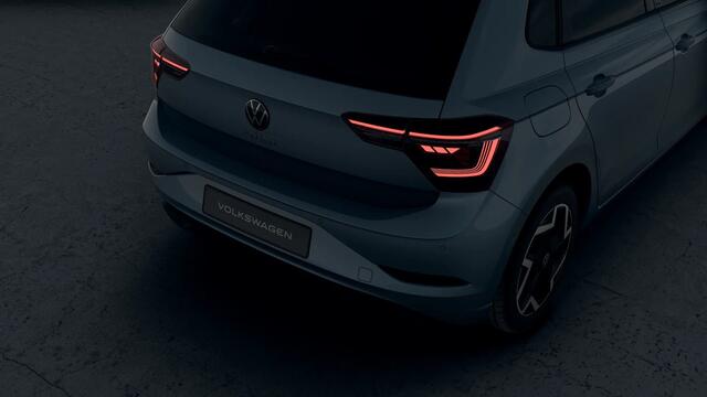 Volkswagen POLO Edition 50 | 'App-Connect' draadloze smartphone integratie | Afstandscontrolesysteem (Front Assist) | Airconditioning automatisch, 2-zone (Climatronic)