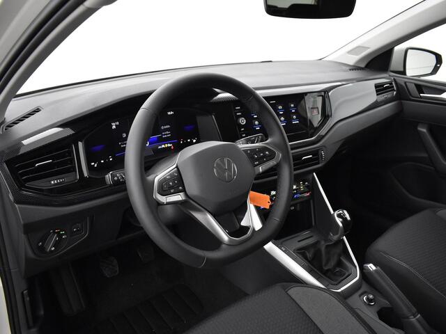 Volkswagen POLO Life Edition 1.0 TSI 95 pk 5 versn. Hand · Airconditioning automatisch, 2-zone (climatronic) ·