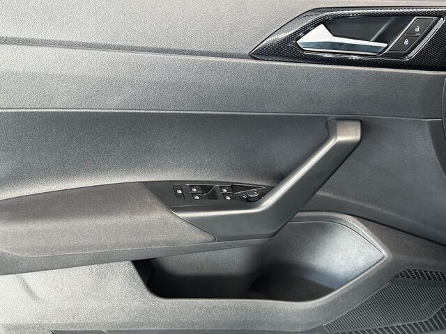 Volkswagen POLO 1.0 95pk TSI Life Edition Regensensor | Parkeersensoren voor en achter | Noodremassistent 'Front Assist