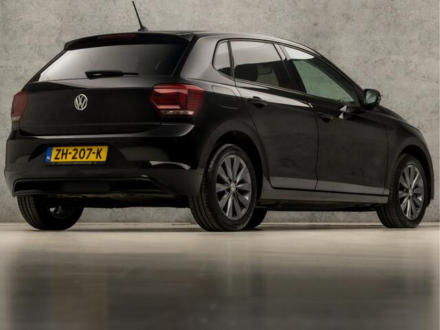 Volkswagen POLO 1.0 TSI Sportline (VIRTUAL COCKPIT, APPLE CARPLAY, GROOT NAVI, CLIMATE, SPORTSTOELEN, LM VELGEN, GETINT GLAS, PARKEERSENSOREN, ADAPTIVE CRUISE, NIEUWSTAAT)