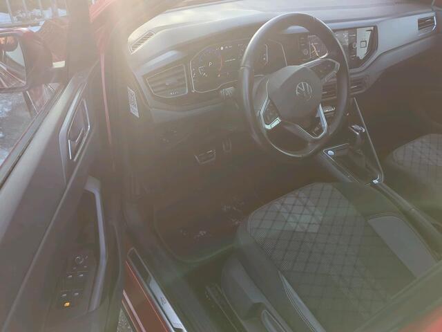 Volkswagen POLO 1.0 TSI R-Line DSG Automaat Panoramadak / Camera / parkeersensoren / R-Line / LED verlichting / Airco (Clima)