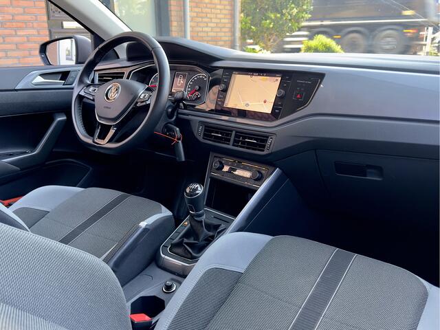 Volkswagen POLO 1.0 TSI R-LINE 57D.KM!! NAVI CAMERA AIRCO APPLE-CARPLAY LED LMV PDC