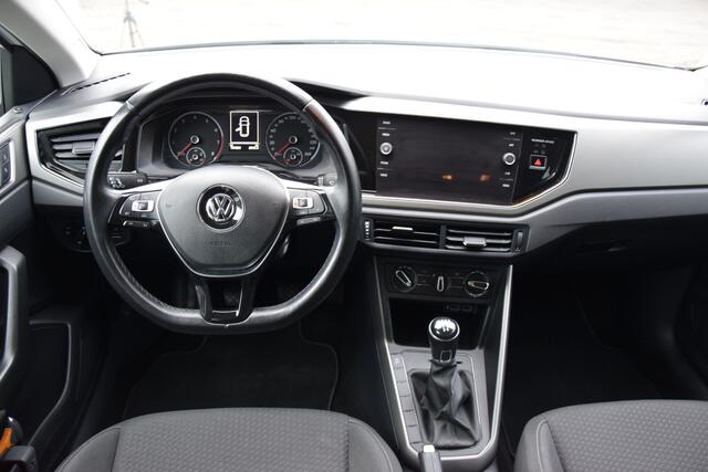 Volkswagen POLO 1.0 TSI Comfortline Business | Org. NL | BOVAG Garantie | Adaptive Cruise Control | Navigatie | Apple Carplay/Android Auto | 15'' Velgen | LED Dagrijverlichting | Airco |