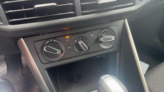 Volkswagen POLO 1.0 TSI Comfortline AUTOMAAT / AIRCO / BLUETOOTH / ACC / ZEER NETJES / NL-AUTO