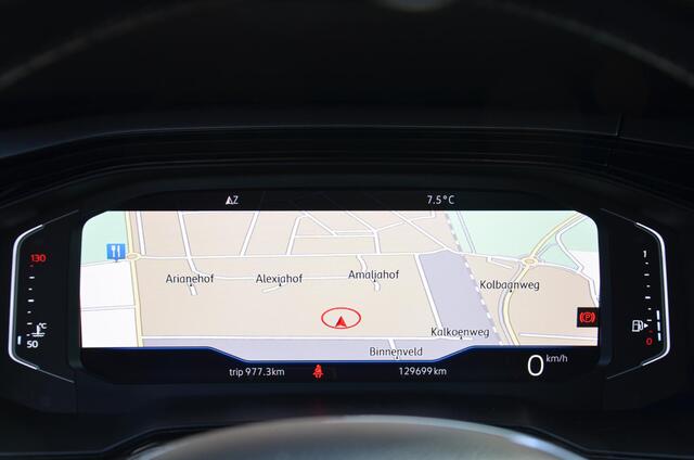 Volkswagen POLO 1.0 TSI R line Navi/Airco/Cruise control adaptief/R-Line Exterieur/Volledig digitaal instrumentenpaneel/Privacy-Glass/18-Inch Lmv