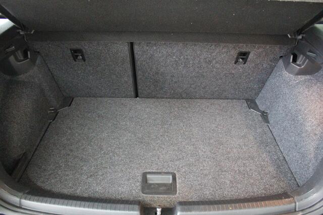 Volkswagen POLO 1.0 TSI DSG R-Line Navigatie | Stoelverwarming | Climate Control