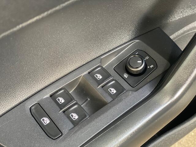 Volkswagen POLO 1.0 TSI Comfortline Carplay | Leder | PDC | Stoelverw.