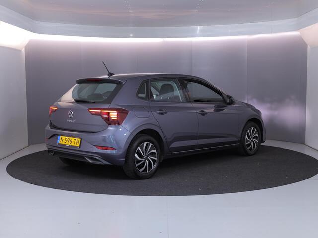 Volkswagen POLO 1.0 TSI Life 95 pk | Navigatie via App | Parkeersensoren | Adaptieve cruise control | LED koplampen |