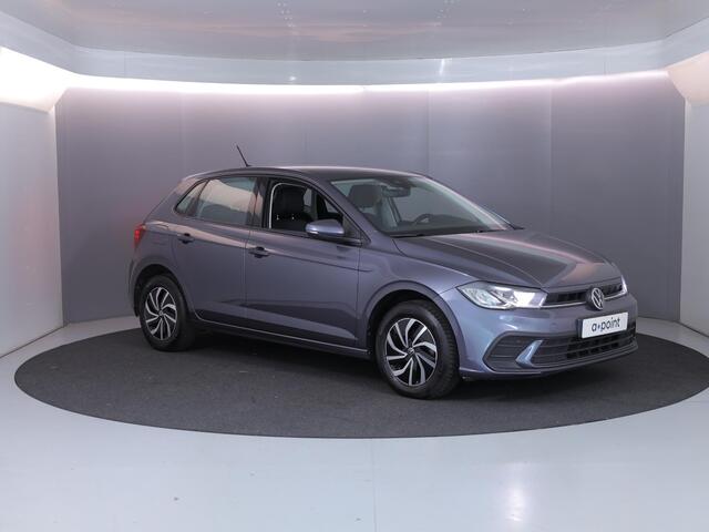 Volkswagen POLO 1.0 TSI Life 95 pk | Navigatie via App | Parkeersensoren | Adaptieve cruise control | LED koplampen |