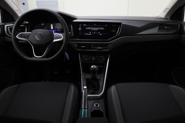 Volkswagen POLO Life Edition 1.0 TSI 95 pk 5 versn. Hand · Achteruitrijcamera · Parkeersensor achter · Velgen 'essex', 15 inch lichtmetaal · Voorraad OUTLET