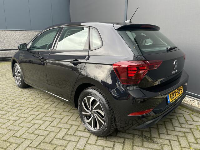 Volkswagen POLO 1.0 TSI Life Airco- Apple carplay - Cruise control - Navigatie - Parkeersensoren - Licht metalen velgen 15 inch - Bluetooth - Led verlichting - Radio - Elektrische ramen - Start/stop systeem - Stuur leder