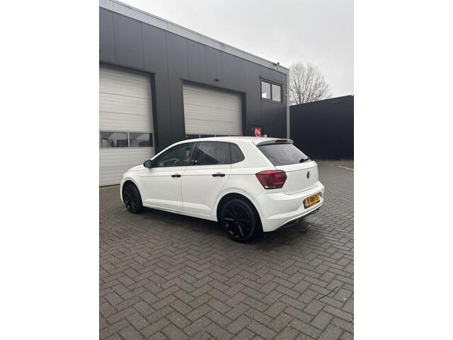 Volkswagen POLO 1.0 MPI Comfortline STOELVERWARMING-AIRCO-17 INCH