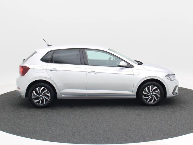 Volkswagen POLO 1.0 TSi Life Automaat | Adaptive Cruise | Virtual Cockpit | Stoelverwarming | 15 Inch | 76.278 Km