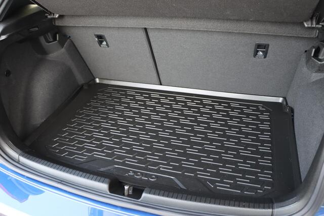 Volkswagen POLO 1.0 TSI R-Line Business 95pk | Stoelverwarming | Carplay | Camera | Parkassist