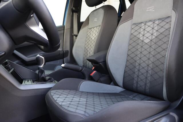 Volkswagen POLO 1.0 TSI R-Line Business 95pk | Stoelverwarming | Carplay | Camera | Parkassist