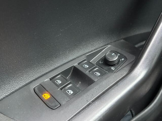 Volkswagen POLO 1.0 TSI Life | Virtual Cockpit |Stoelverwarming | Apple Carplay | Airco | LED