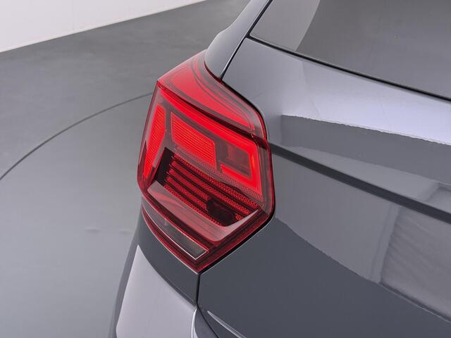 Volkswagen POLO 1.0 TSI Highline Business R Panorama | Navigatie | Stoelverwarming | NAP |