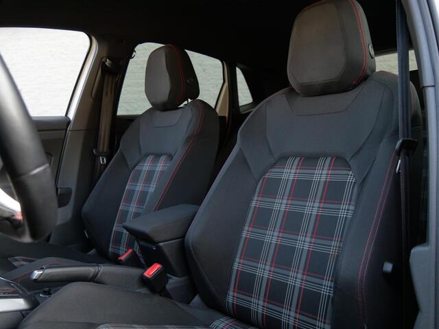 Volkswagen POLO 2.0TSI GTI/ LED-KOPLAMPEN/ 18INCH BRESCIA/ PDC V+A/ WINTER PAKKET