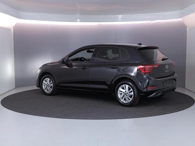 Volkswagen POLO 1.0 TSI Style 95 pk Automaat (DSG) | Navigatie | Parkeersensoren | Adaptieve cruise control | Matrix LED koplampen | Stoelverwarming |