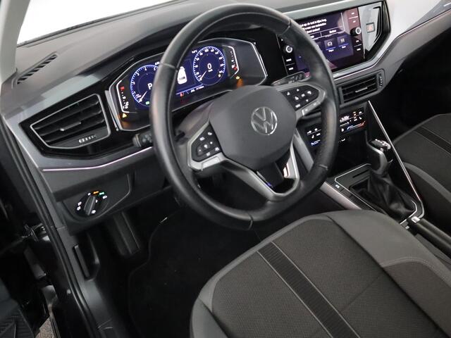 Volkswagen POLO 1.0 TSI Style 95 pk Automaat (DSG) | Navigatie | Parkeersensoren | Adaptieve cruise control | Matrix LED koplampen | Stoelverwarming |